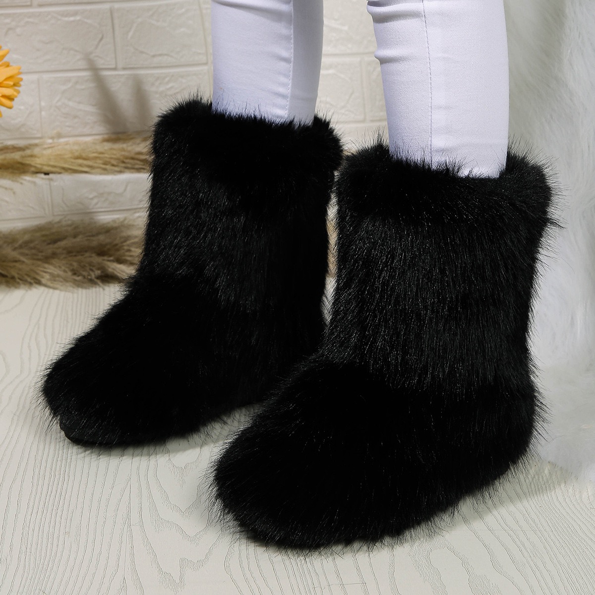 2025 new Womens Fluffy Faux Fur Boots Stylish High-Top - Versatile Winter Warmth for Snowy Adventures 240909