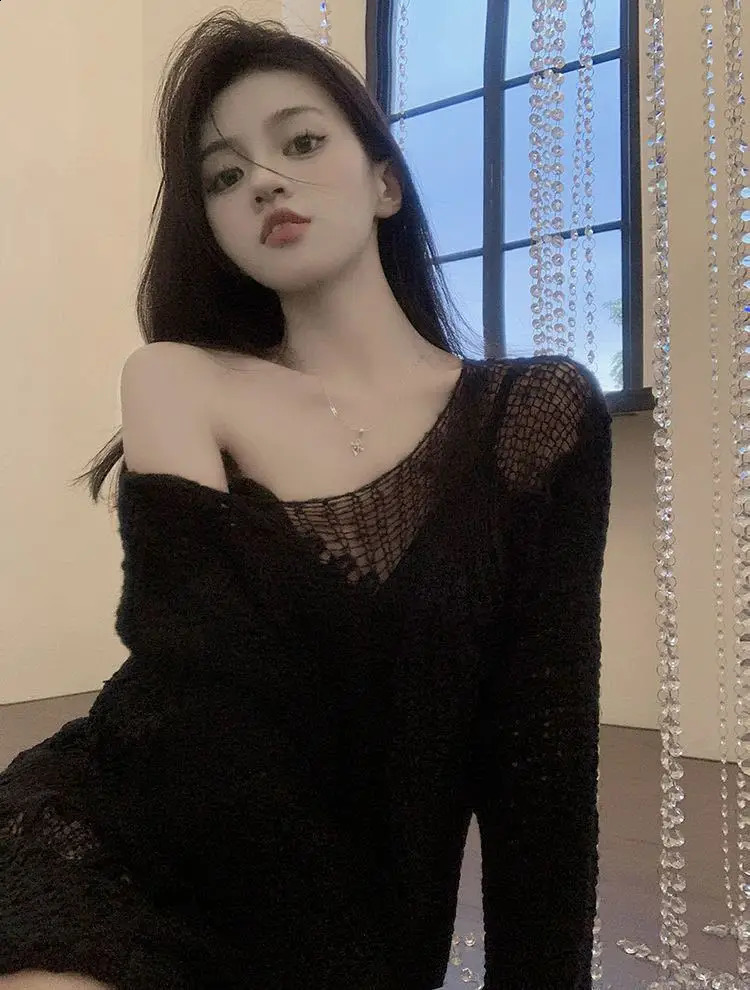 Sweater Women Mid-Length Loose Knitted Sweater Lazy One-Shoulder Off-The-Shoulder Top 250107