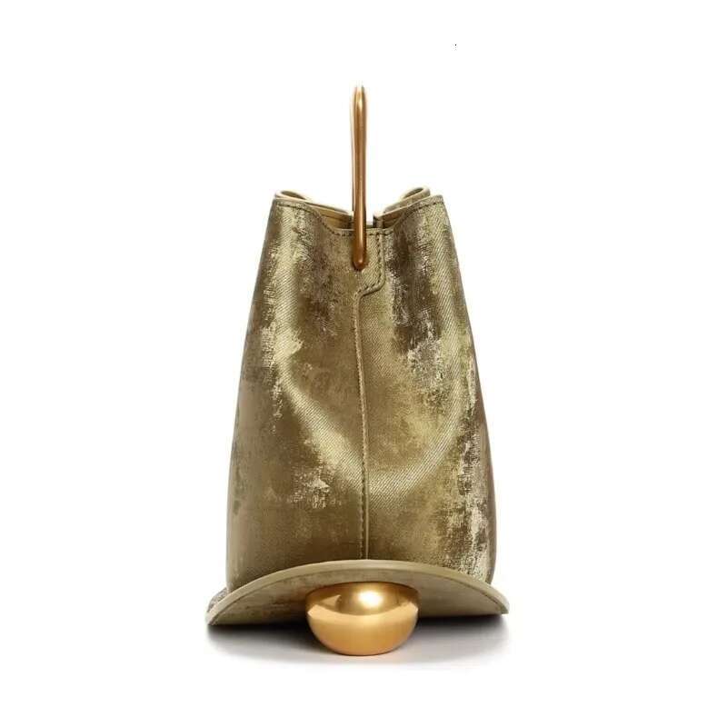 Designer Bucket Women High Quality Silk Leather Metal Handle New In Handbag 2025 Trend Fashion Chic Crossbody Bag