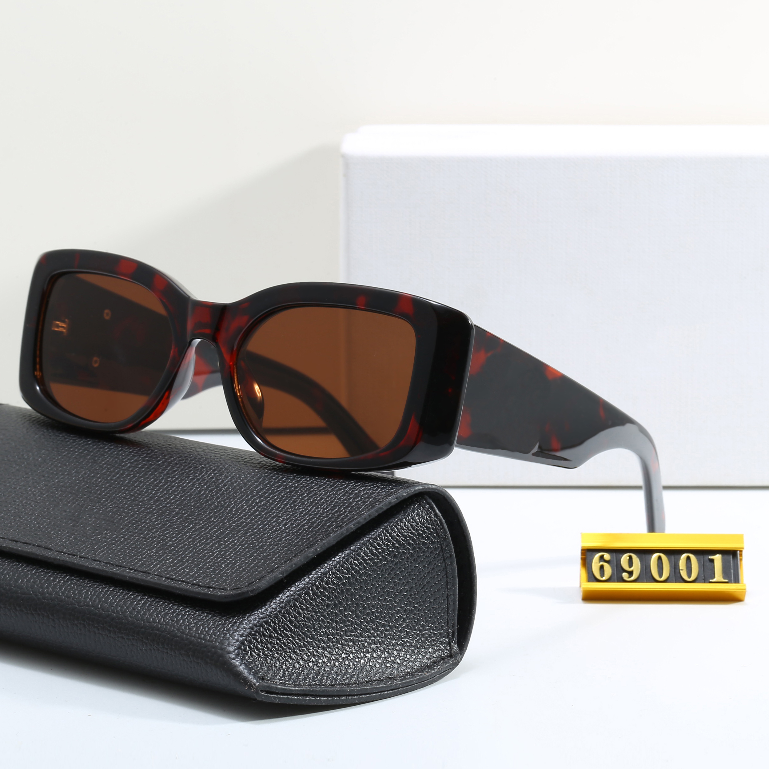 2025 New Designer Sunglasses Luxury Glasses Brand Retro Classic Leopard Black White Pink Olive Brown Men Women Eyeglasses Driving Beach Shading Polarized Glasses