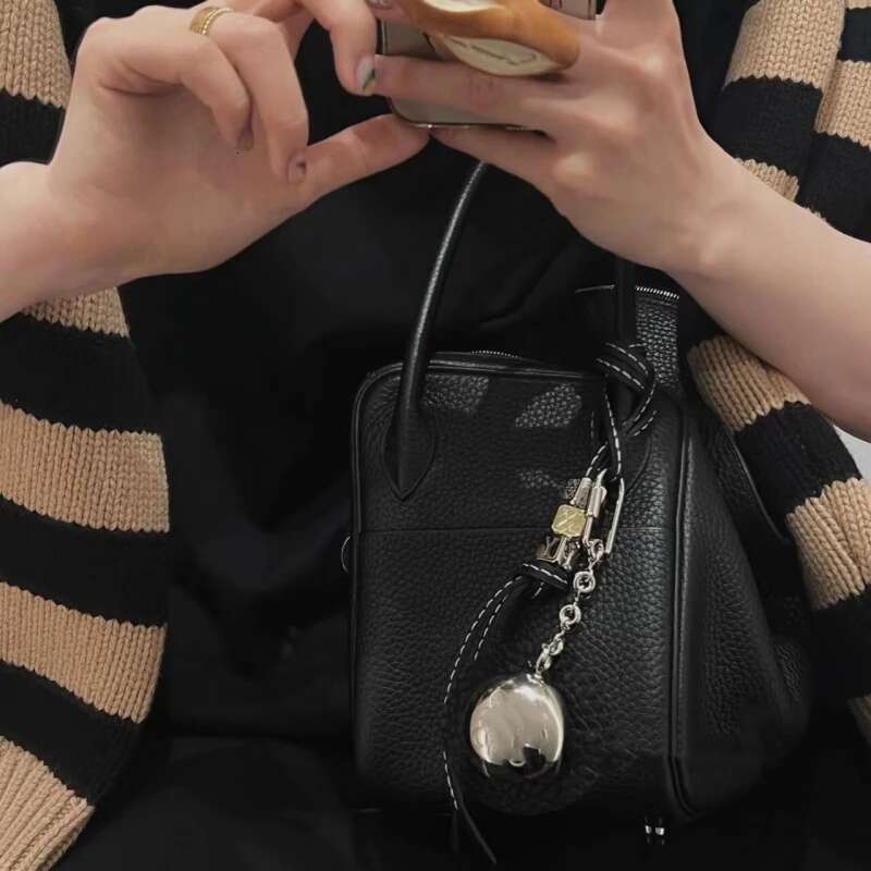 Brass Emed Carving A Gram Pebble Small Gold Ball Ring Chain Keychain Bag Pendant Hand Rope