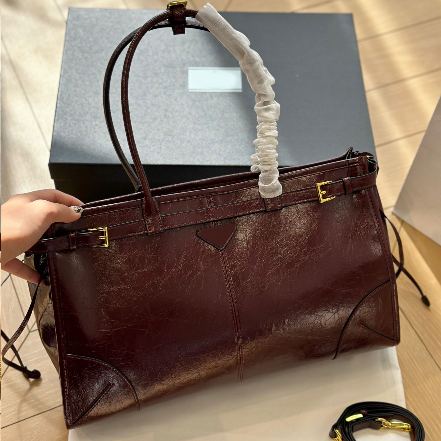High Quality Designer Tote Handbags Handbags Oily Waxed Leather Ladies Handbags Crossbody Bags Luxury Shopping Bags