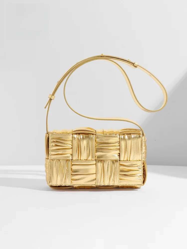 Factory High Quality High-End Entry Style Metallic Gold Woven Pillow Small Square Shoulder Messenger Bag