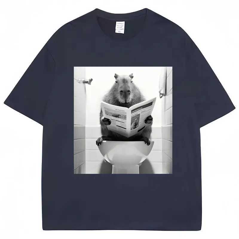 Funny Capybara Bathroom Graphic T-Shirt Men Women Fashion Spring Summer T Shirts Oversized Casual Cotton Short Sleeve Streetwear X250113