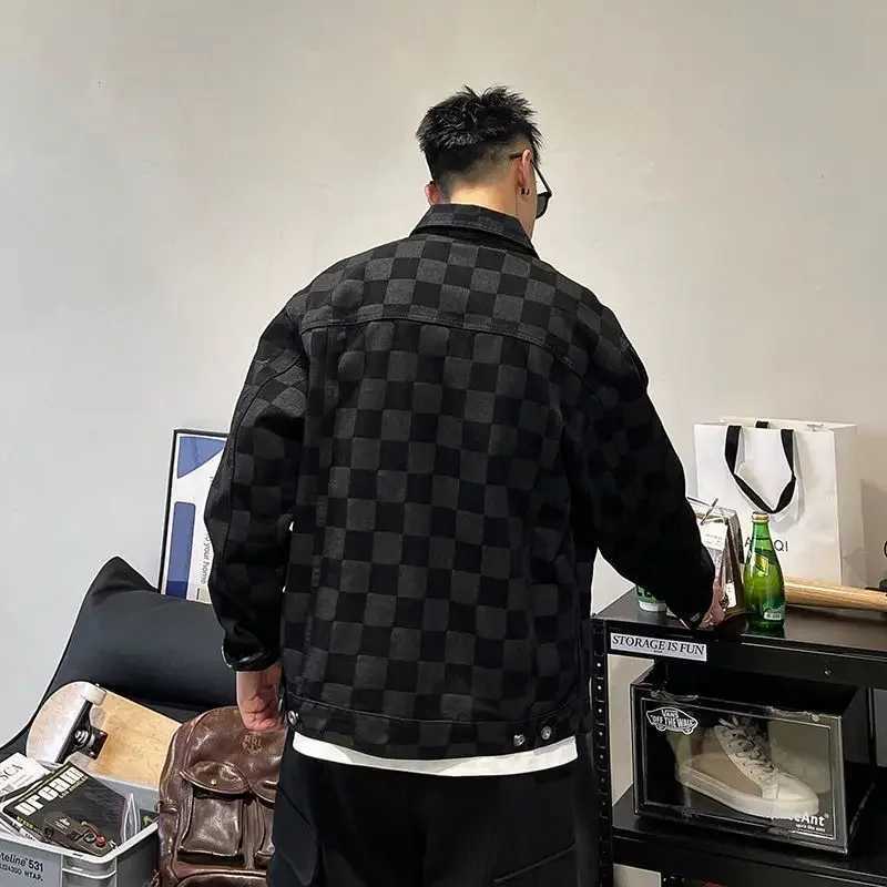 Denim Jackets Man Wide Shoulders Autumn Jeans Coat for Men Black Plaid Fashion Korean Popular Clothes of Fabric Winter 2024 Y2k X250113