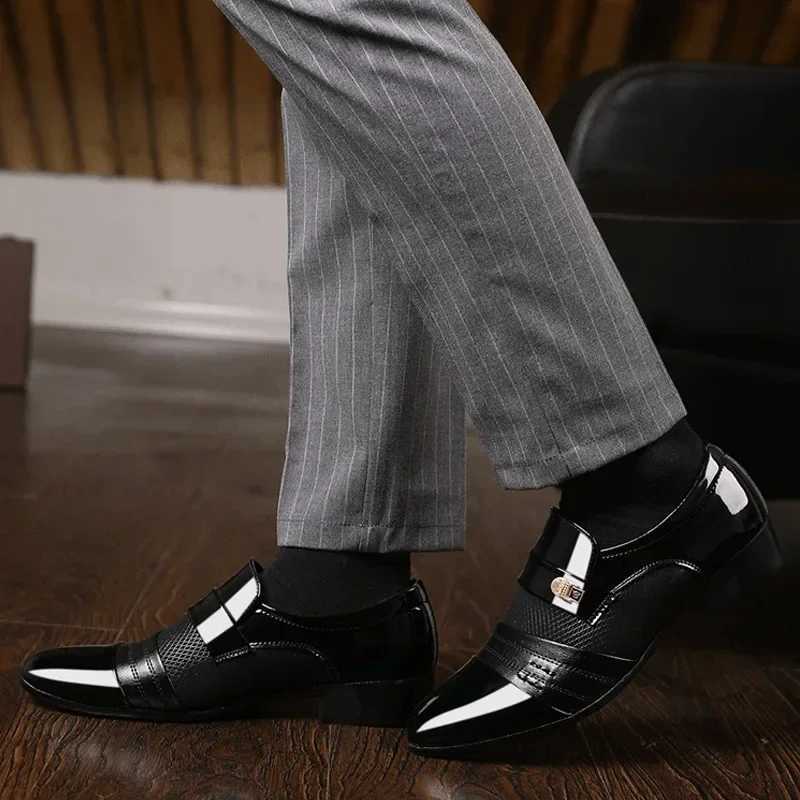 Slip Men Dress Shoes Men Oxfords Fi Business Dress Men Shoes 2020 New Classic Leather MenS Suits Shoes ManXJ250113