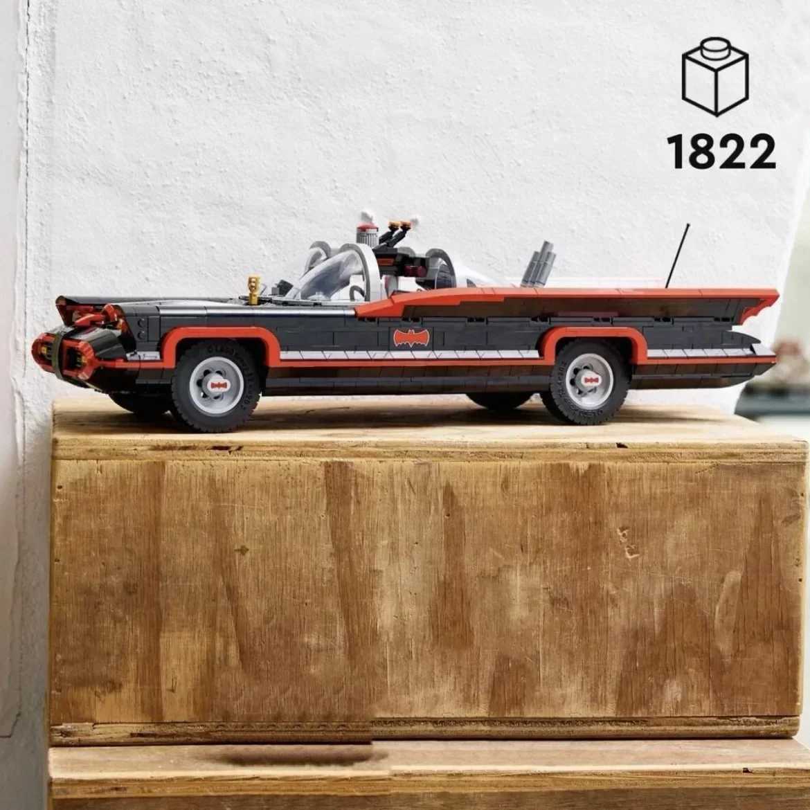 2024 New The Classic Tv Series Bat Car 76328 Building Blocks Mobile Car Model Bricks Toys for Children Boys Christmas GiftsXJ250113