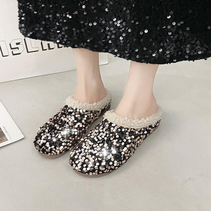 2025 New Trendy Thick-soled Hole-hole Shoe Warm Winter Slippers Women Outdoor Slippers Handmade Diamonds and High Quality