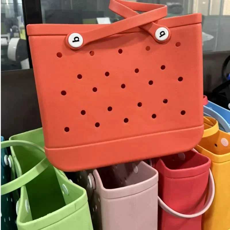 Extra Large Boggs Beach Bag Summer Travel EVA Beach Basket Wen Picnic Tote Bag Holes Waterproof Wable Handbag Shoder Bag Z250113