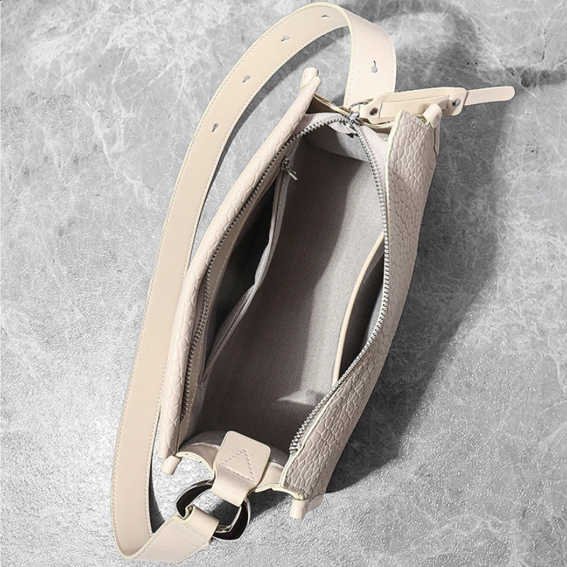 High-quality Womens Genuine Leather Handbag Fashionable Single Shoulder Pillow Bag 2025 Ladies Small Crossbody Bag 250106