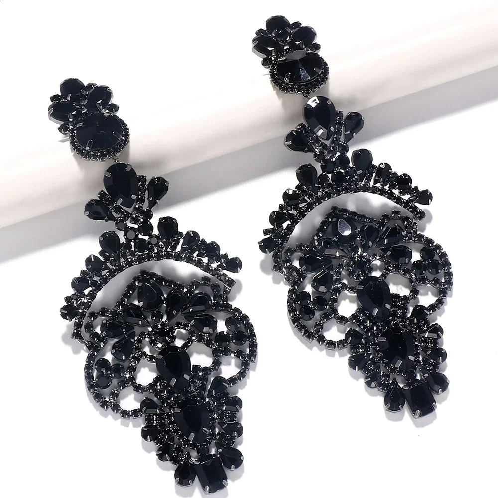 Fashion ladies black crystal Exaggerate earrings statement accessories oversized rhinestone pendant earrings promotion jewelry 250110