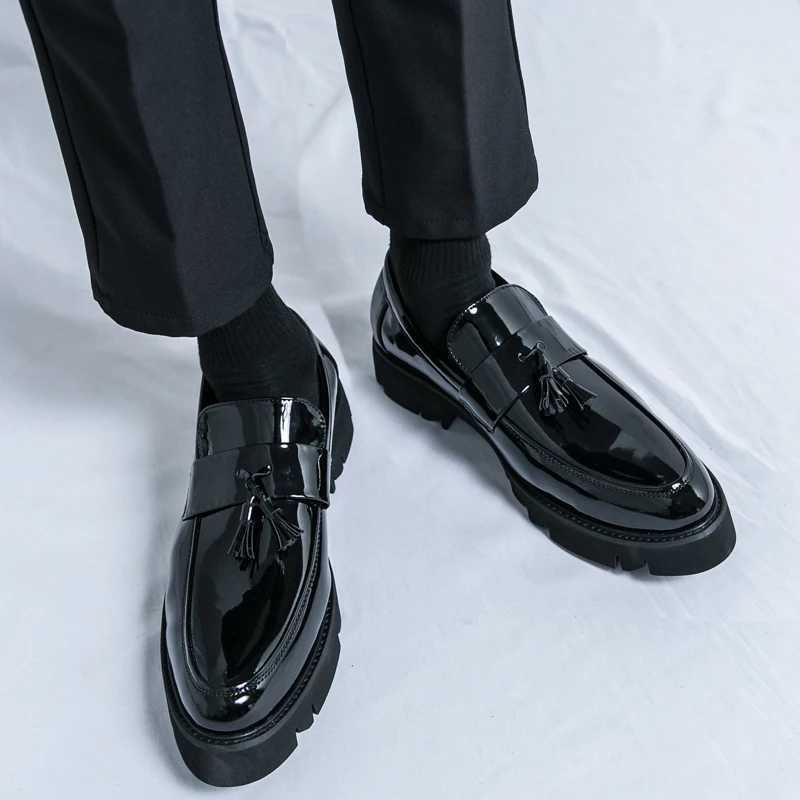 2024 Vintage Leather Shoes Are Suitable for Mens Business and Casual Wear Mens Shoes Are Comfortable and BreathableXJ250113