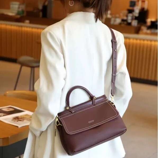 Women's retro fashion crossbody bag daily all-in-one large capacity leather handbag