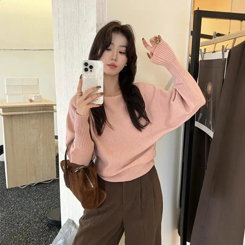 Sexy Off Shoulder Knitted Cropped Sweater Women Y2K Streetwear Solid Pullover Female Korean Chic Slash Neck Long Sleeve Jumper 250113