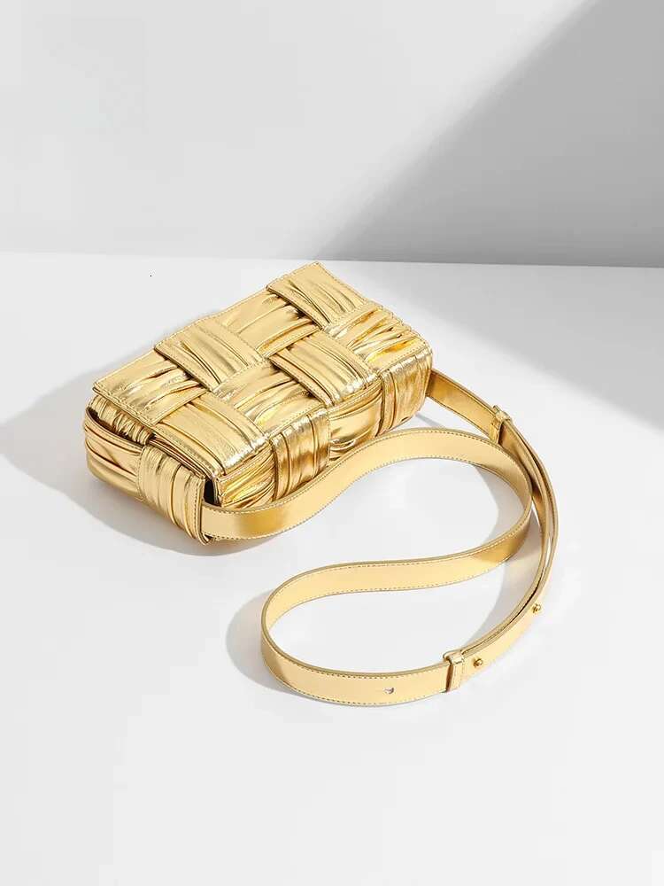 Factory High Quality High-End Entry Style Metallic Gold Woven Pillow Small Square Shoulder Messenger Bag