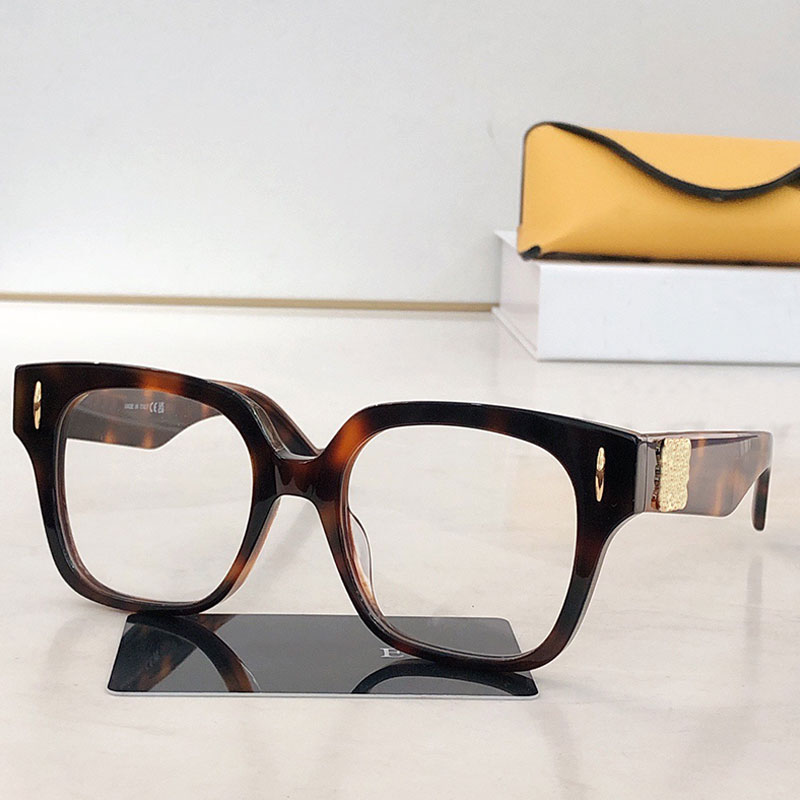 Classic Men Womens Square Sunglasses LW50096I Fashionable Womens Designer tortoiseshell frame glasses 26SS Womens daily wear Eyewear UV400 protection