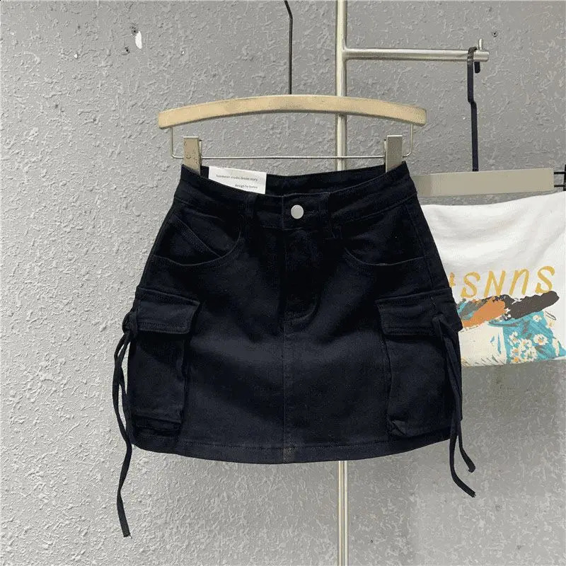 Fashion Three Dimensional Strap Pocket Wash High Tooling Denim Skirt Women Y2K Summer Vintage Casual Joker A 250102