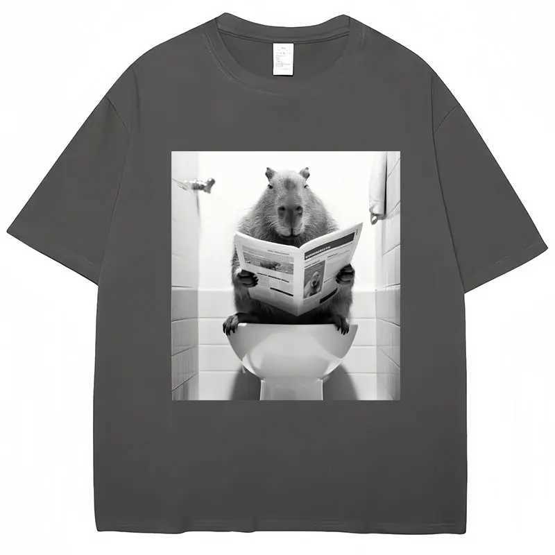 Funny Capybara Bathroom Graphic T-Shirt Men Women Fashion Spring Summer T Shirts Oversized Casual Cotton Short Sleeve Streetwear X250113