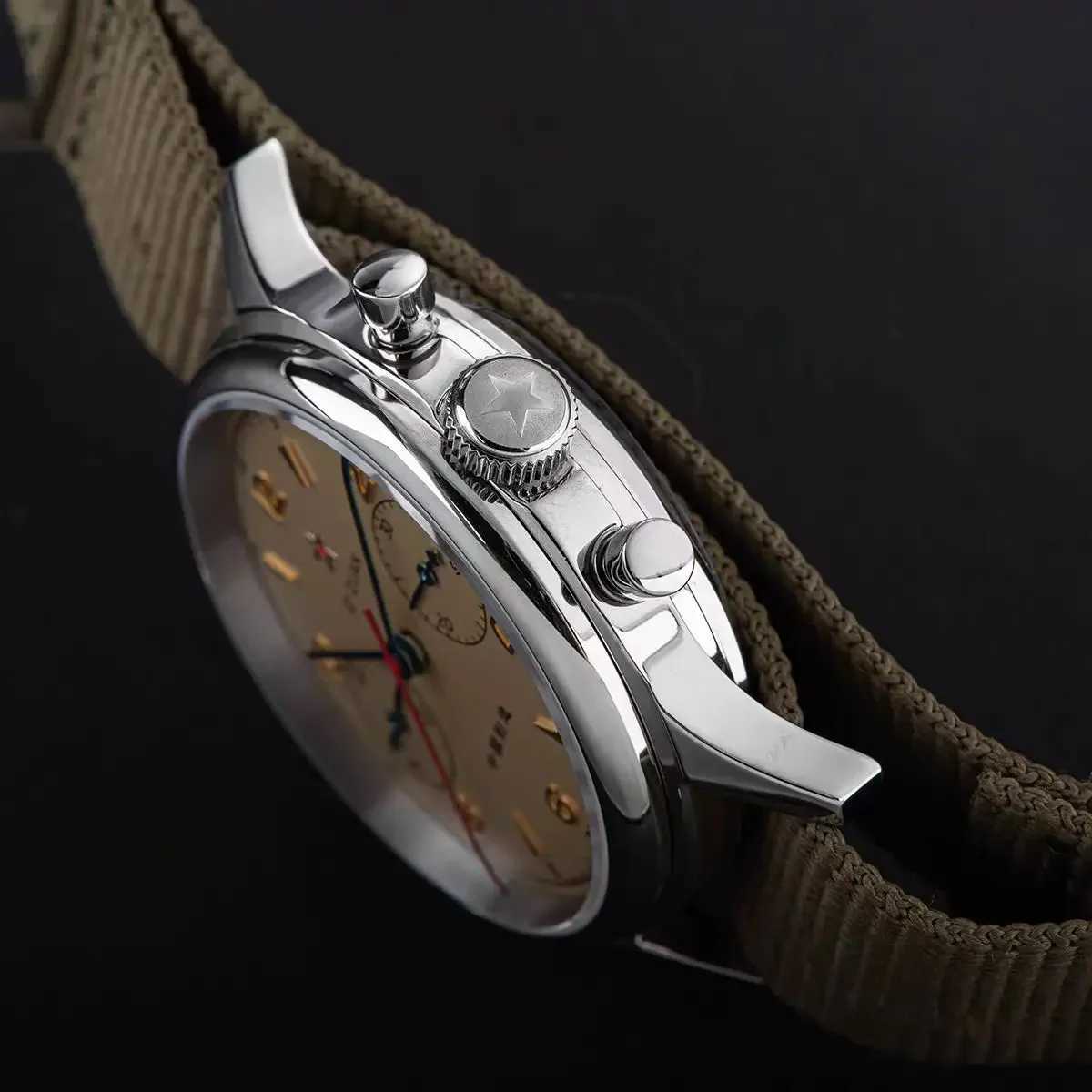 Mens Watch 1963 Pilot Watch 42mm Retro Quartz Chronograph M250113