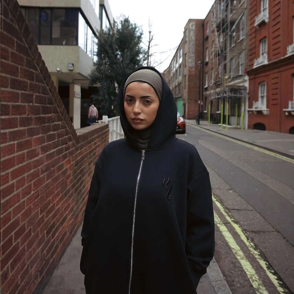 Loose one-piece casual men's autumn and winter sleeved hoodie long hooded letter