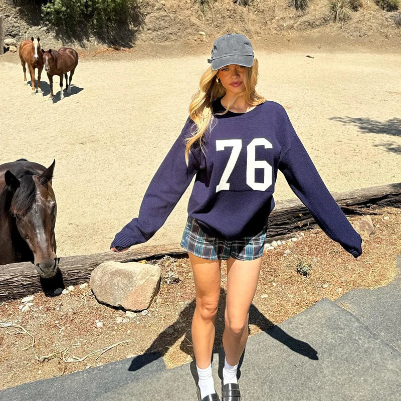 Womens warm knitted sweater digital fashion womens pullover street punk casual friend outfit Y2K autumn and winter clothing 250113