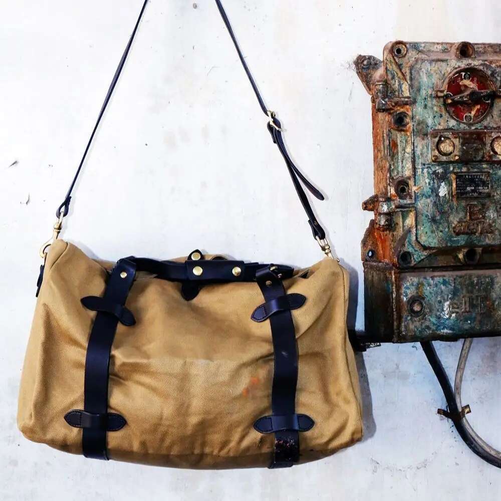 Tailor Brando Saddle Leather Shoulder Strap & 22Oz Waterproof Canvas Size 50*33*20Cm American Retro 70325 Medium Rravel Handbag