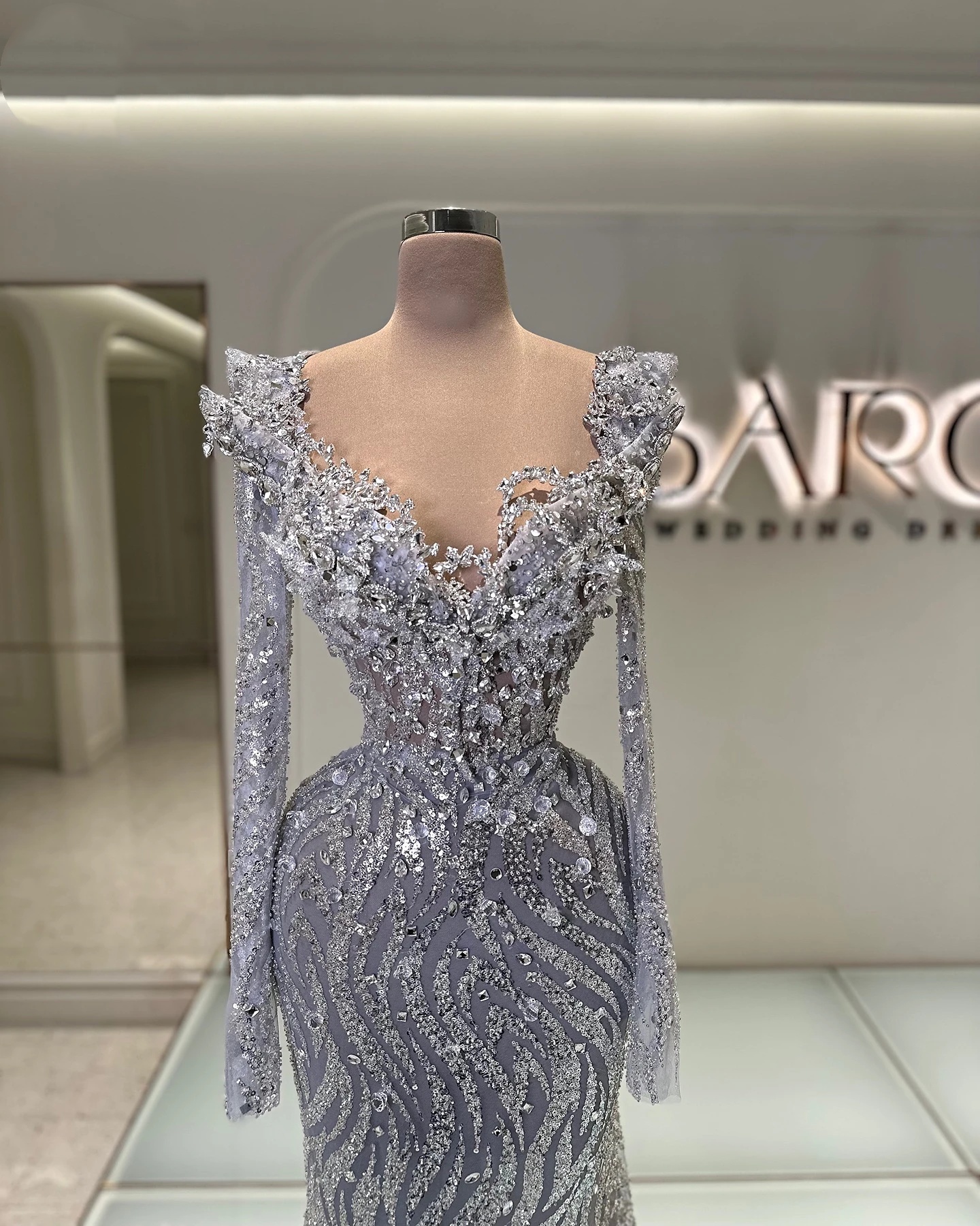 Evening Women Scoop Neck Long Sleeve Crystal Sequins Appliques Sweep Train Gown Customized Formal Party Dress
