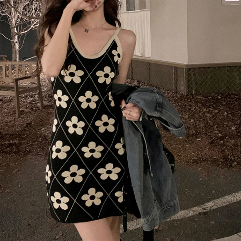 Retro Flower Strap Mini Dress Women Knitted Sleeveless Casual Summer Dresses 250102