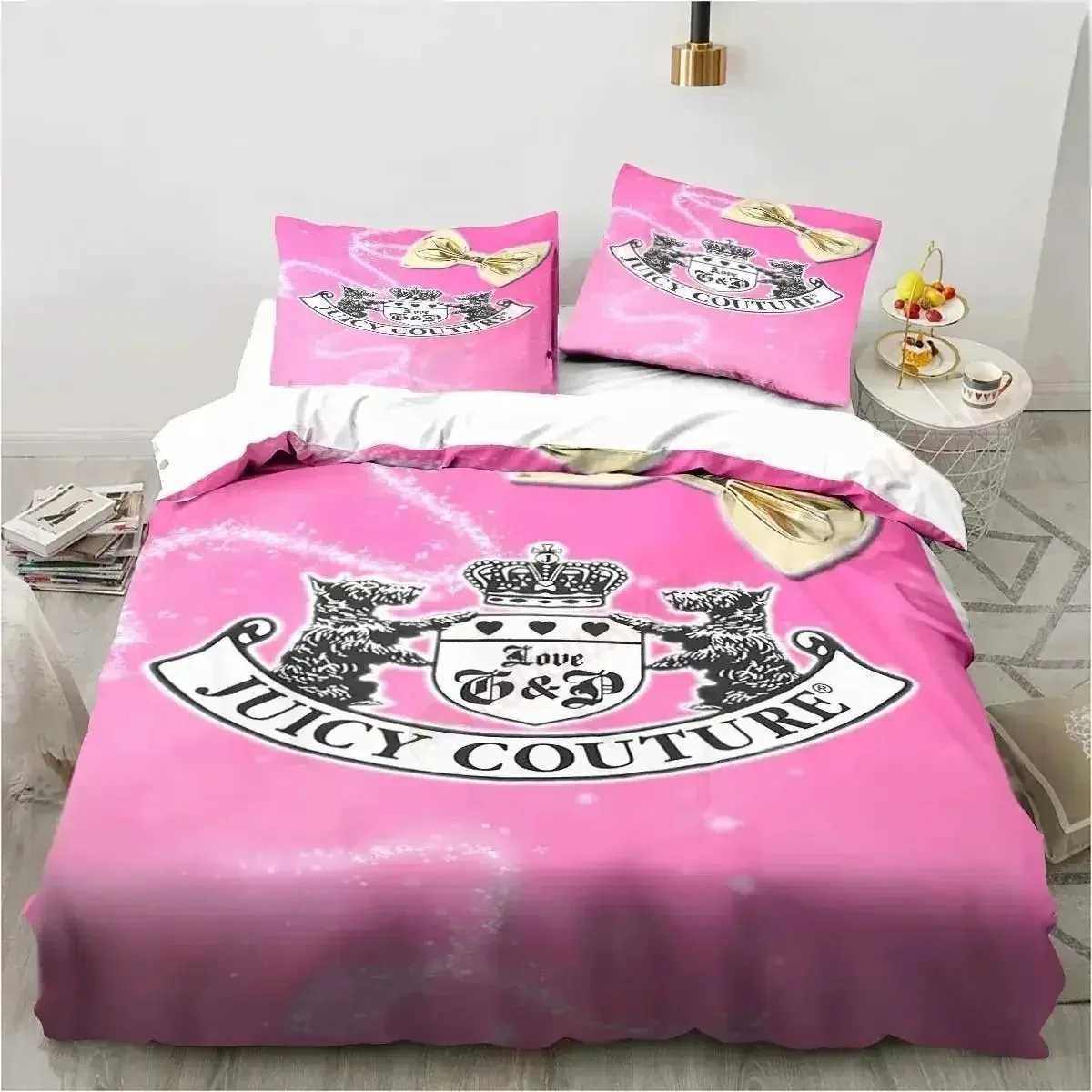 Bedding sets Juicy Couture Crown Bedding Set Music Band Excavator Sheet King Twin Double Child Bedding Set Mircofiber Polyester Duvet Cover H250113