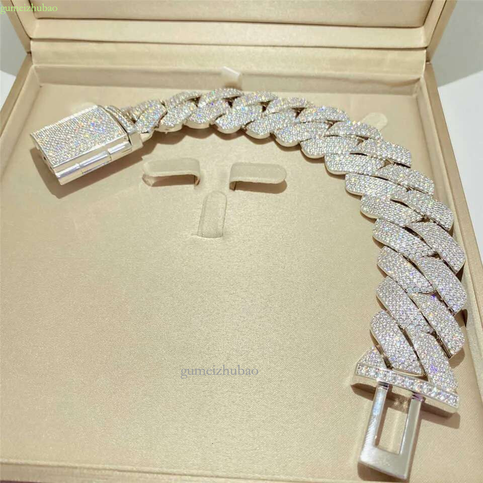 High Quality Hip Hop Bracelet Vvs Moissanite Jewelry Custom 26mm Gold Sparkg Ice Out Sterg Sier Cuban