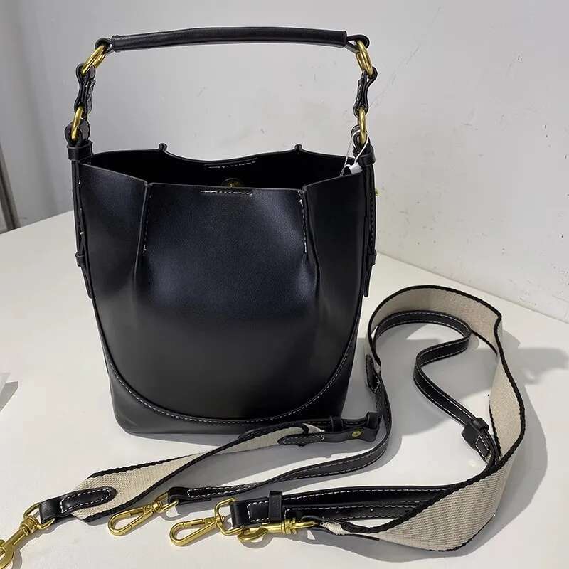 New Fashion Large Capacity Bucket Handbags For Women Shoulder Bags Female Crossbody Bag PU Totes With Wallet