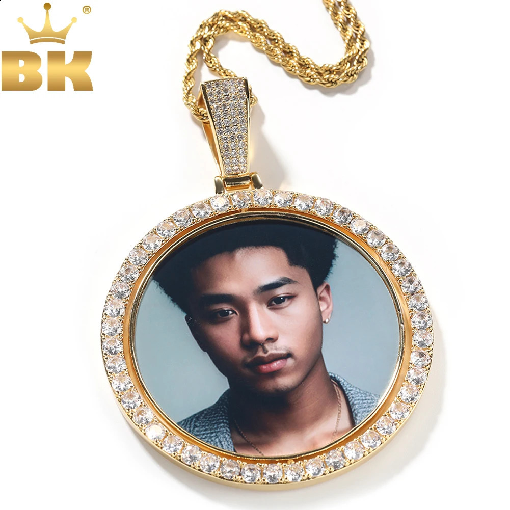 THE BLING KING Custom Oversize Round Spin Po Memory Pendant DIY Two Pic Medallions Necklace Hiphop Jewelry For Family Gift 250107