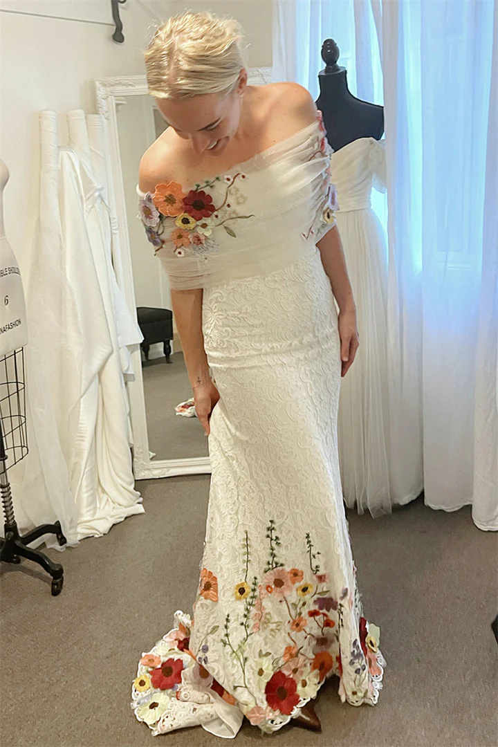 Elegant Bateau Neck Lace Mermaid Wedding Dresses With Embroidery Floral Appliques Colorful Garden Bridal Gowns 2025 Spring Vestido De Novia