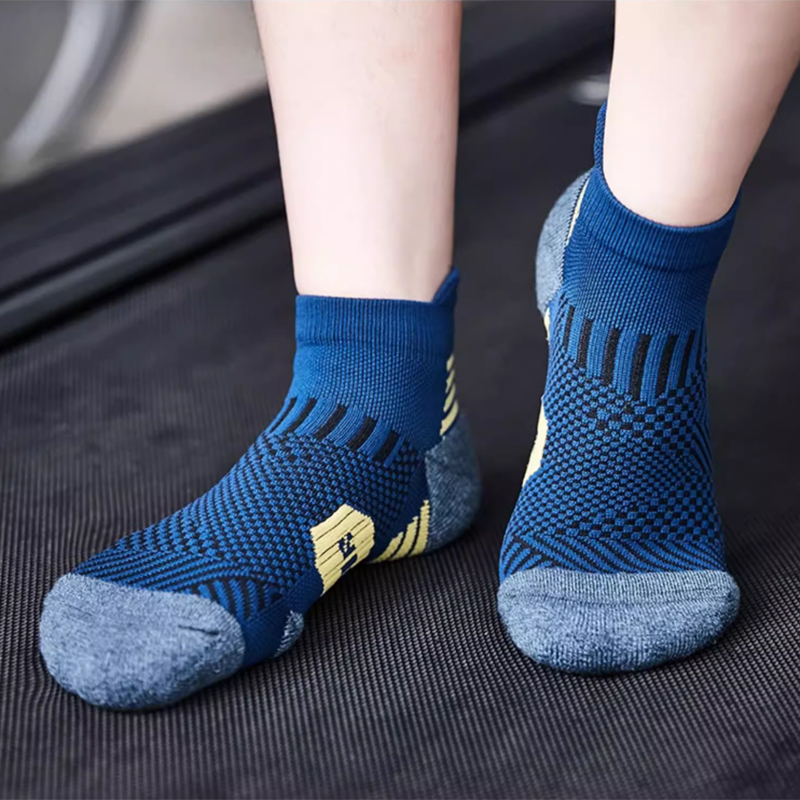 3 Pairs Professional MEN'S Sports Socks Outdoor Running Fitness Climbing Thick Quick Drying Towel Short Socks for Man 39-45