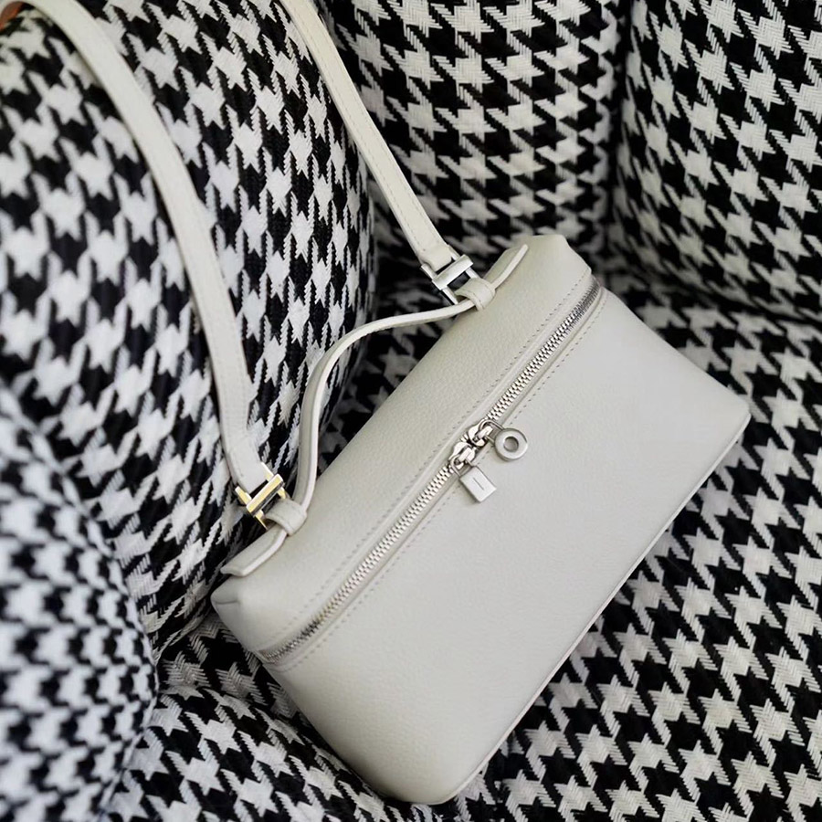 Designer women's bag leather women's bag simple and stylish one-shoulder diagonal box bag small temperament female bag