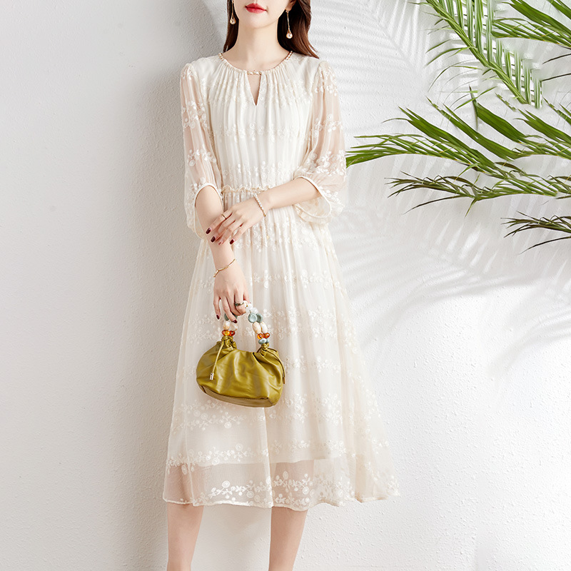 F145 Silk Embroidery Daughter of the Rich Lady Style Skirt Mulberry Silk Dress French Style White Medium and Long Size