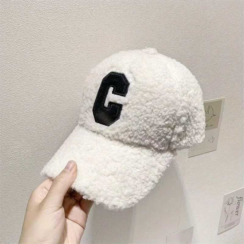 Cashmere solid color duckbill C letter embroidered baseball C womens winter travel outdoor warm and thick chest W250113