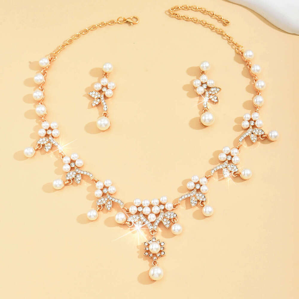 Elegant and atmospheric water droplet jewelry, elegant wers, geometric circles, pearl earrings, necklace, women's set