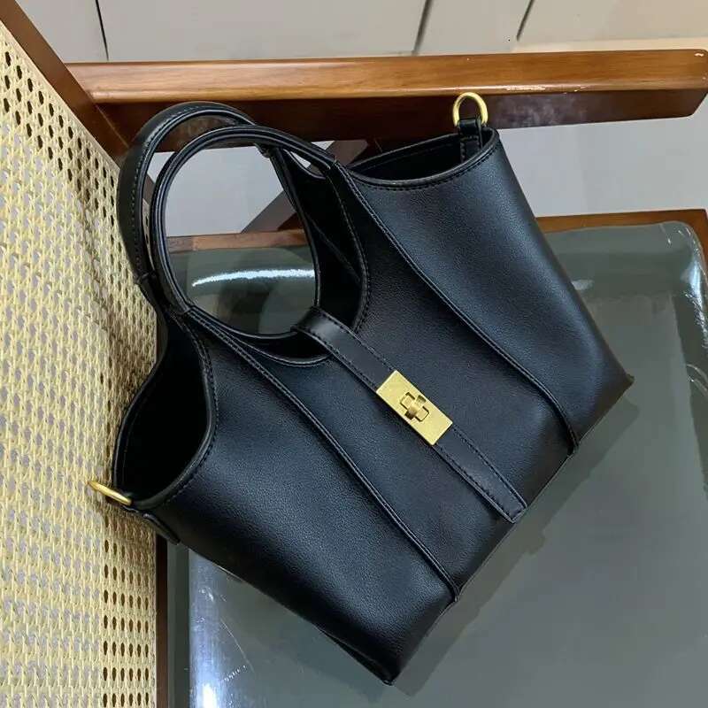 2024 Fashion Trend Vegetable Basket Women's High-End Versatile Bucket Canvas Western Style Hand-Ball Crossbody Tote Bag