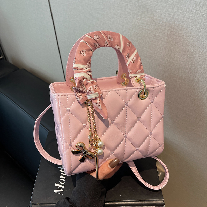 Mini Diamond Pattern Women's Crossbody Bag New Designer Bag High End Large Capacity Small Fragrance Handheld Single Shoulder Handbag Wallet Under