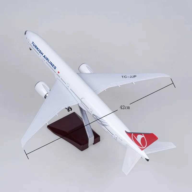 1 157 Scale 47cm Large 777 Airplane Model Turkish Boeing B777 Aircraft Model Die-cast Aircraft with LED Lights For Collector X250114