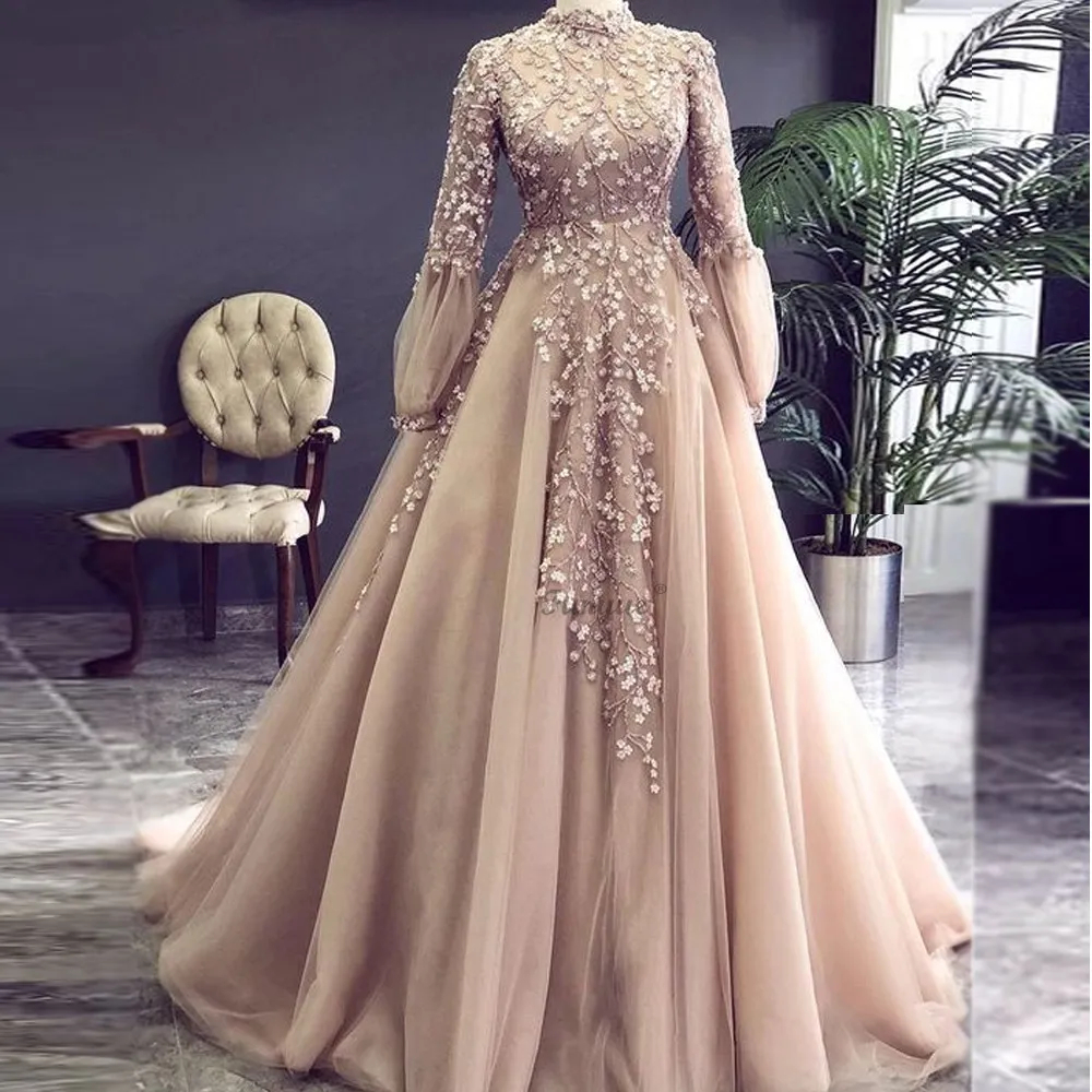 Elegant Muslim Prom Dresses Long Sleeves High Neck Champagne Evening Formal Gowns Lace Appliques Floor Length A-Line Special Occasion Dress For Women 