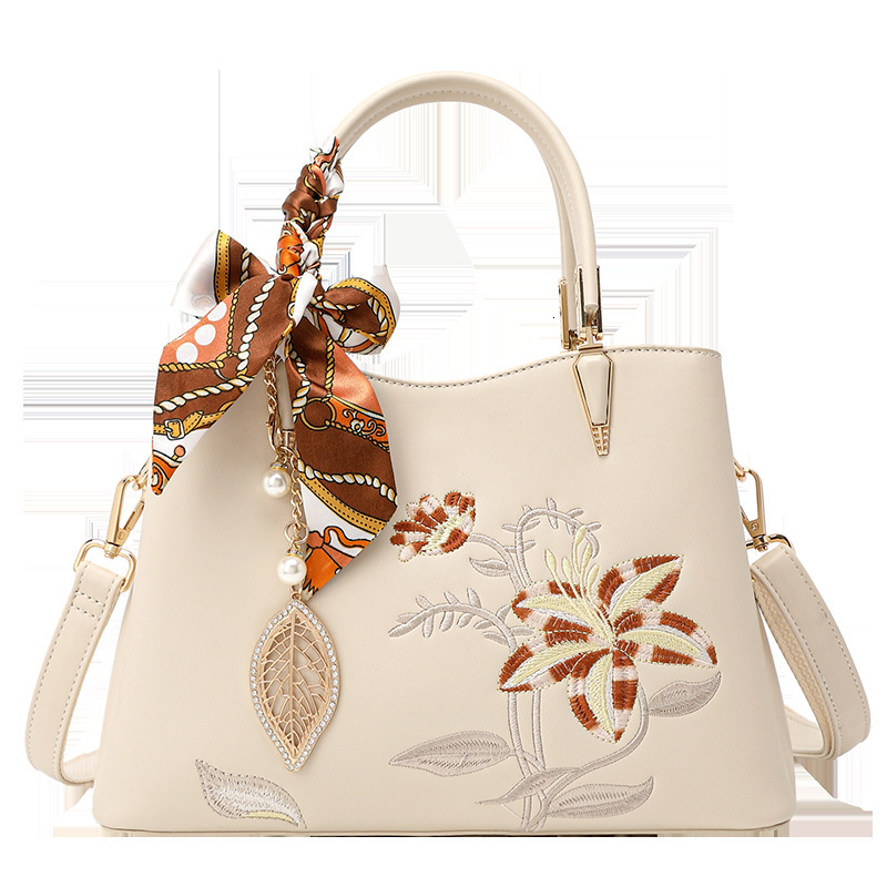 New Designer Bag Ethnic Style Art Design Bag Large Capacity Light Luxury Embroidery Handbag Wallet Tote Bag