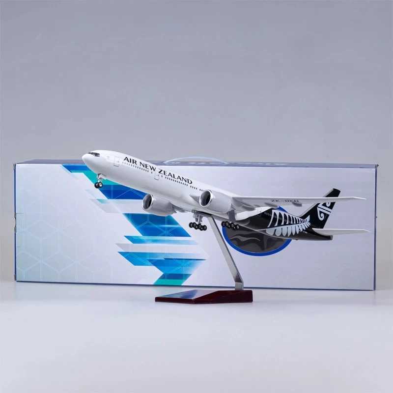 1 157 Scale 47cm Large 777 Model Airplane New Zealand Boeing B777 Plane Models Diecast Airplanes with LED Light for Collection X250114