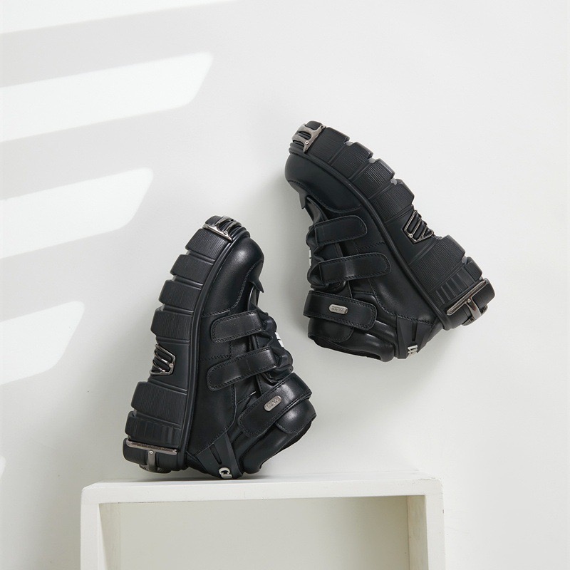 2025 new Platform Dark Women Ankle Gothic Style Lace Up Shoes Metal Motorcycle Round Toe Chunky Boots