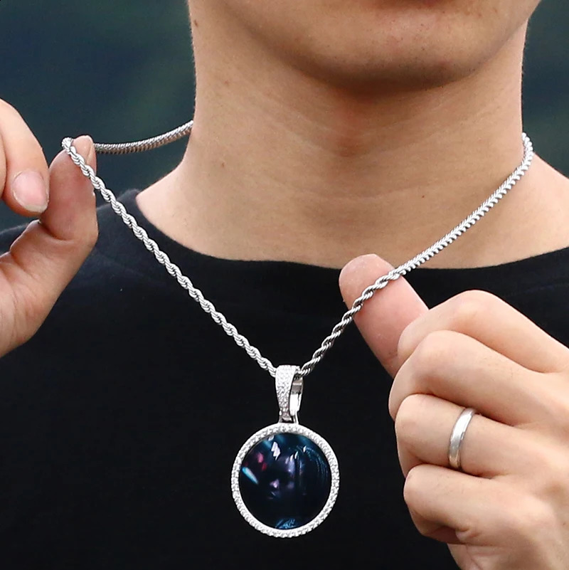 Round Medallions Custom Po Pendant Necklace Men Hip Hop Jewelry Personalized Custom Name Engraved Pendant Zircon Chains Gift 250107
