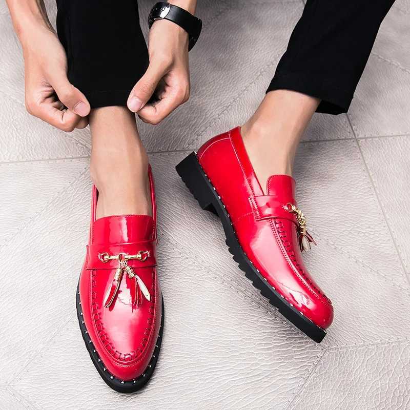 Luxury Red Patent Mens Formal Shoes Leather Designer Tassels Mens Oxford Shoes Fi Wedding Mens Dress Shoes Sapato SocialXJ250319