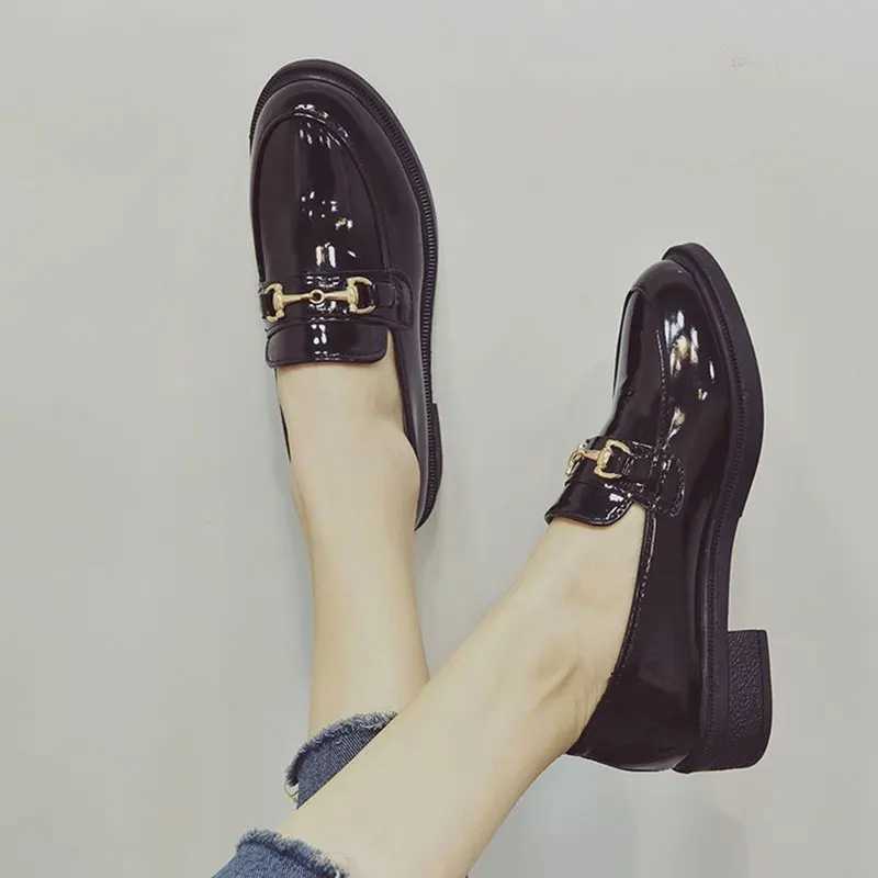 Withered British style fi elegant buckle patent leather solid hedging loafers women shoes women flat shoes womenXJ250113