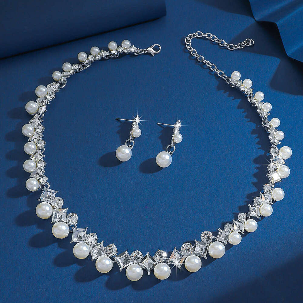 Fashionable and versatile wedding jewelry, pearl necklace earrings, four piece set, elegant ladies' collarbone chain tassel earrings
