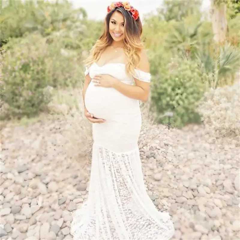 Pregnant women take off their shoulders and become pregnant with sexy photography props. Care for elegant and simple long dresses in multiple colors W